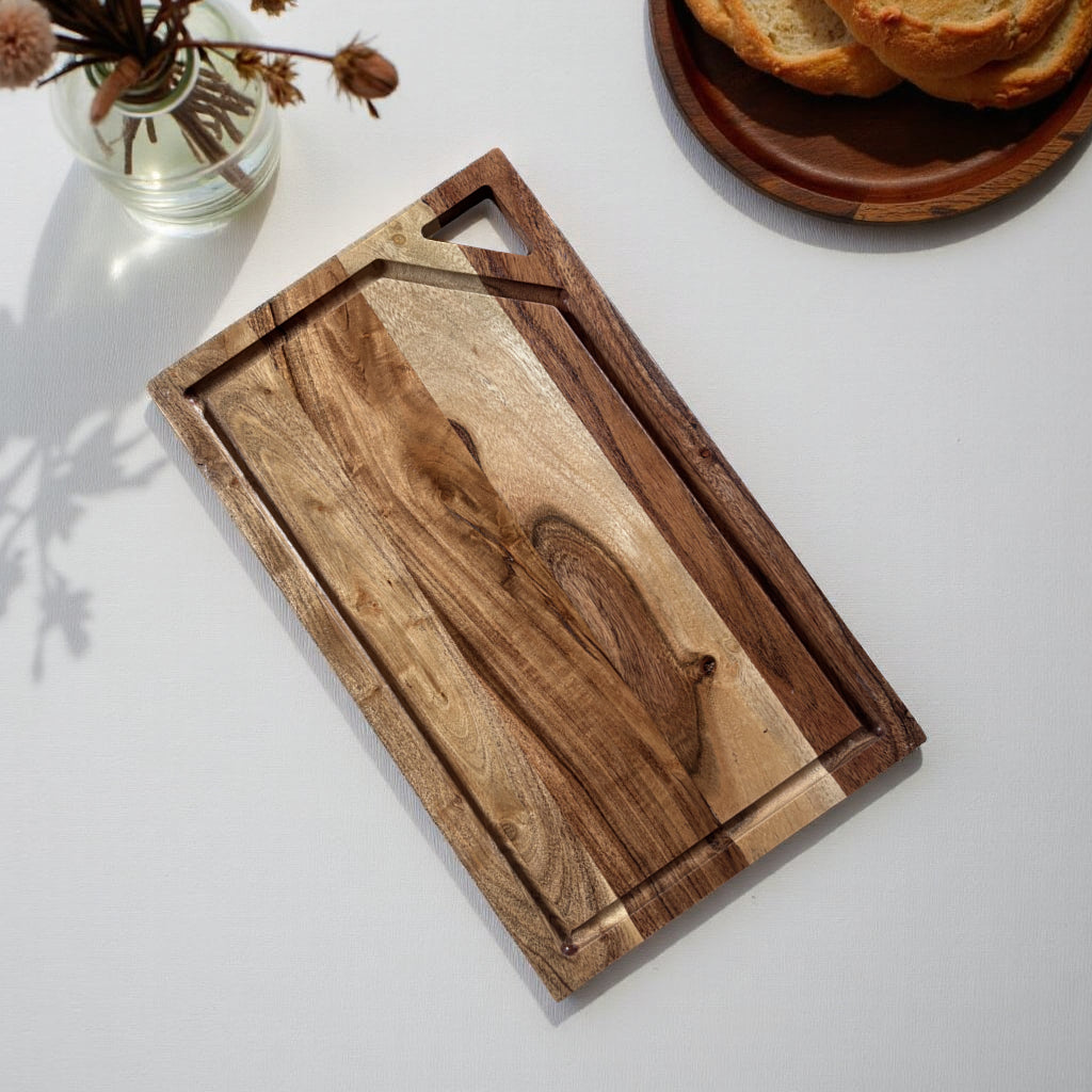 Willow Edge Chopping Board